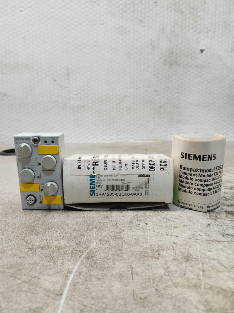 NEW IN BOX SIEMENS digital safety compact module 3RK1205-0BQ00-0AA3