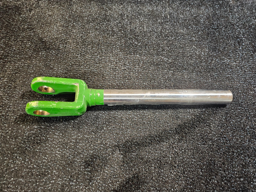John Deere HC11592 23-5 inch Long x 1.76" Rod Dia. Hydraulic Cylinder Rod