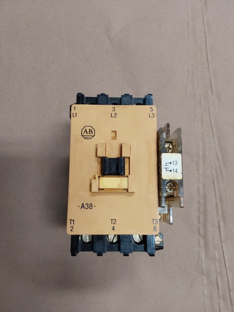ALLEN BRADLEY 100-A38ND3 SER C 100-A38N*3 38A