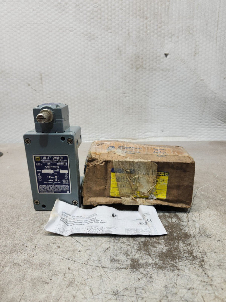 NEW IN BOX SQAURE D Telemecanique Sensors LIMIT SWITCH CLASS 9007 TYPE CR53B2