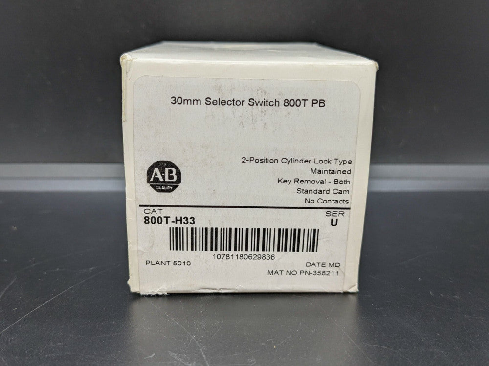 Allen Bradley 800T-H33 30.5mm 2 Pos Cylinder Lock Sel. Switch Maint Key Removal