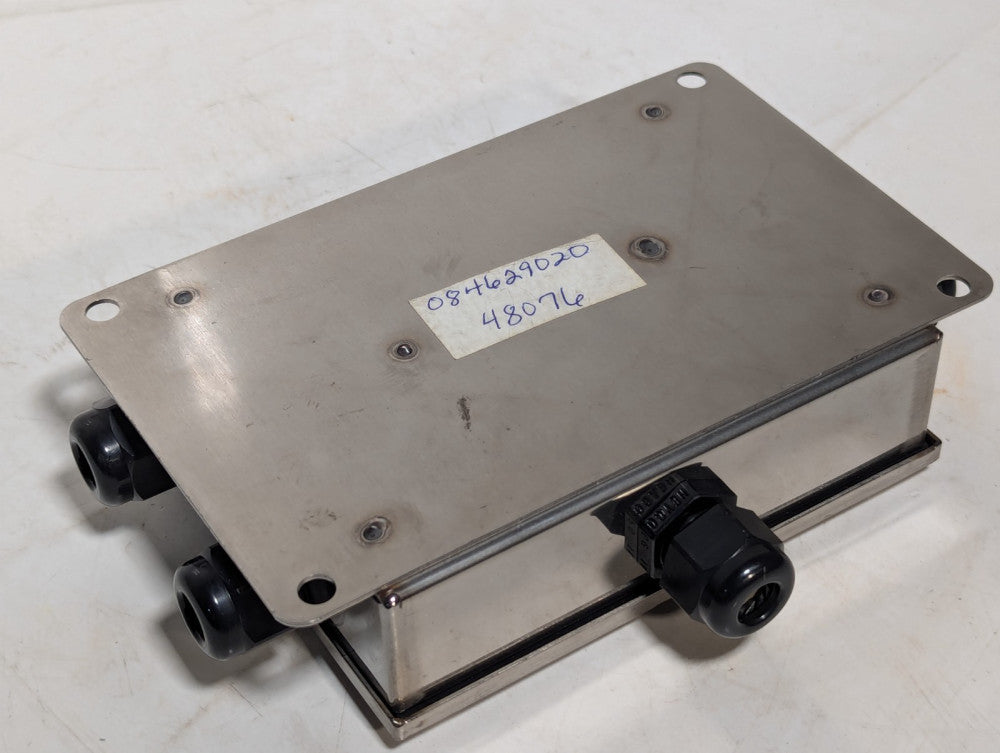 Unbranded 084629020 junction box, stainless steel, 7 x 4.75 inches, as shown