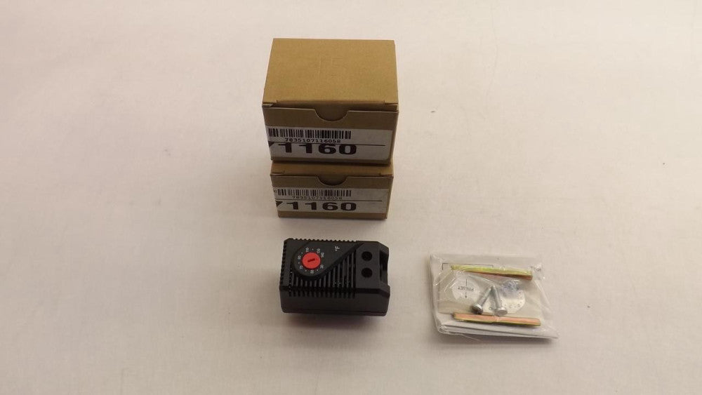 LOT OF (2) HOFFMAN 01144.9-00 / 71160 TEMPERATURE CONTROLLERS 250 V 15 A T22212