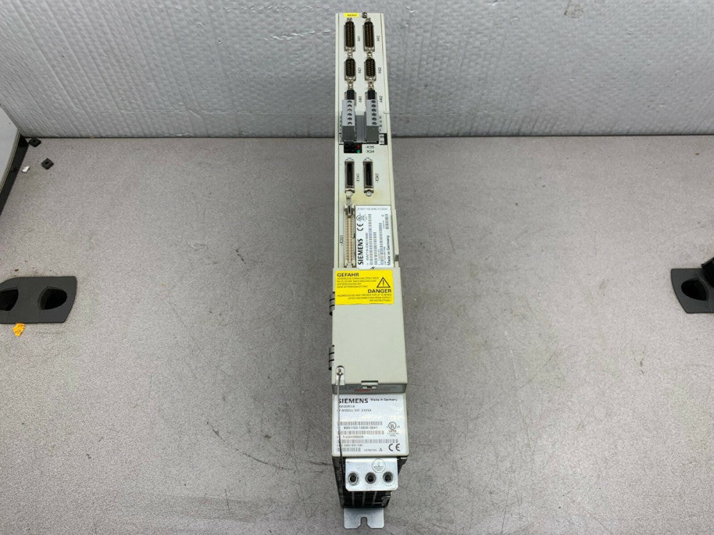 USED SIEMENS SIMODRIVE 6SN1123-1AB00-0BA1 WITH CONTROL CARD 6SN1118-0DK23-0AA0