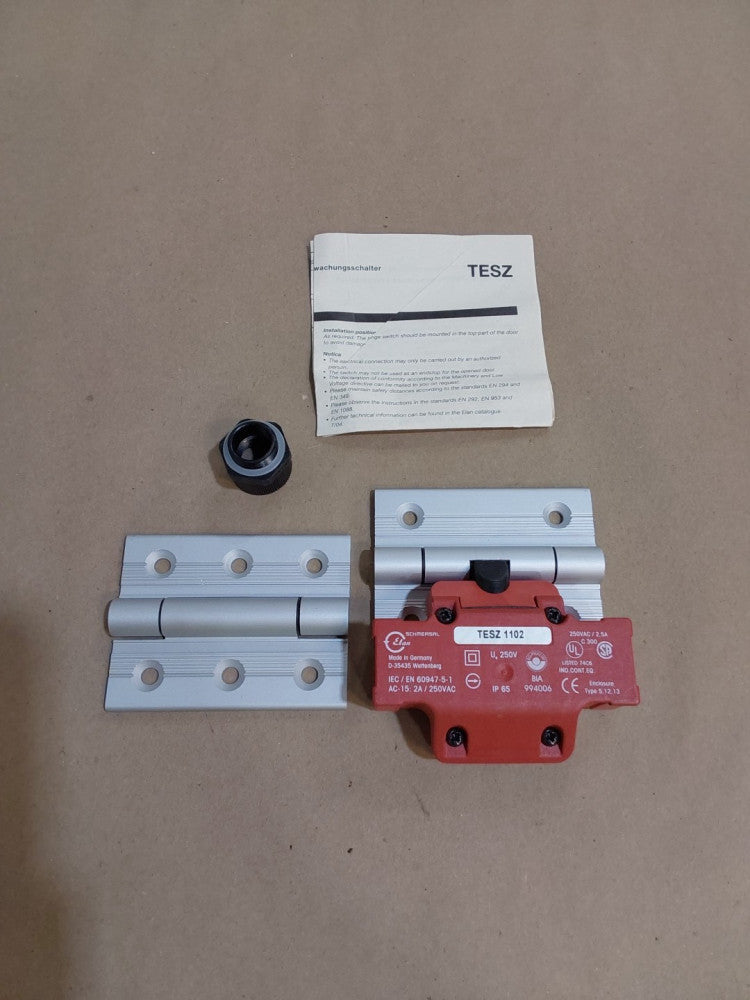 New Schmersal TESZ1102/45 Safety Switch