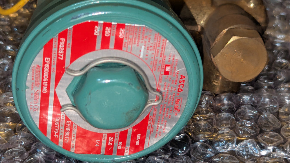 ASCO Red Hat EF 8300D61FM0 Valve 120VAC 250psi H20 Inert Gas Lt Oil 1/4" NOS