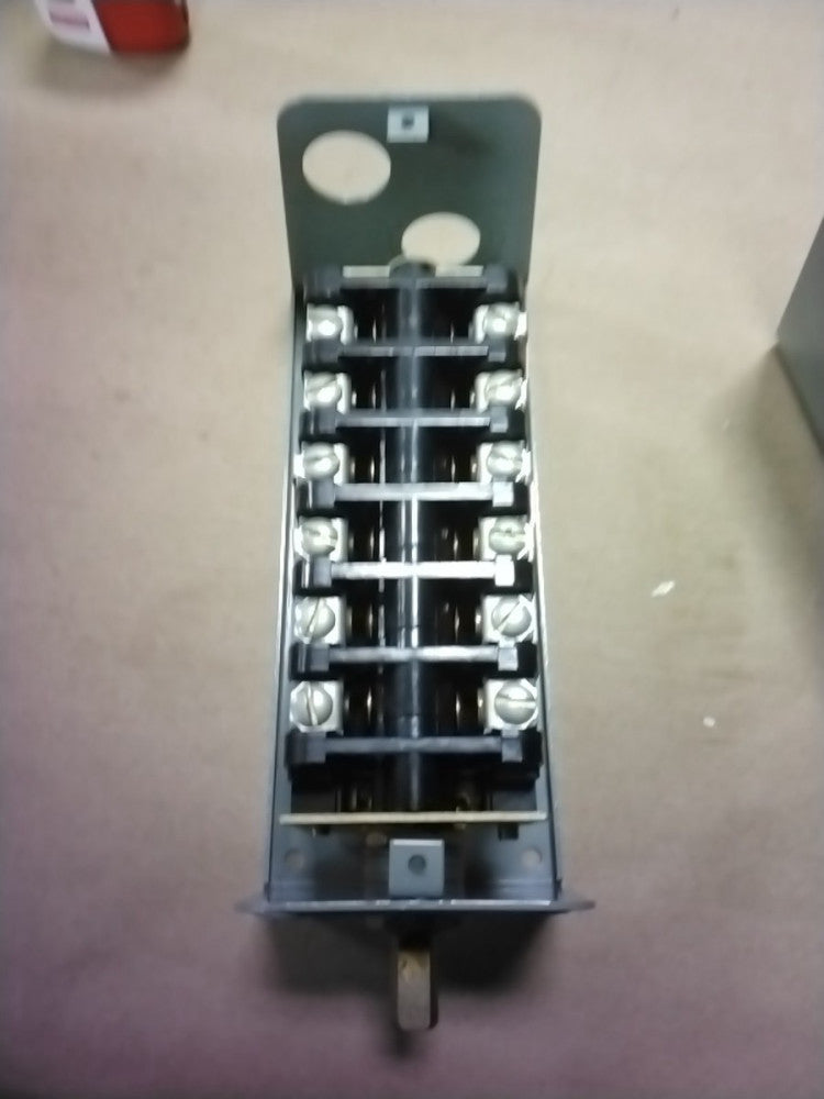 NEW GENUINE ALLEN-BRADLEY 365-AAV2111 SER A MULTI-SPEED DRUM  SWITCH MADE IN USA