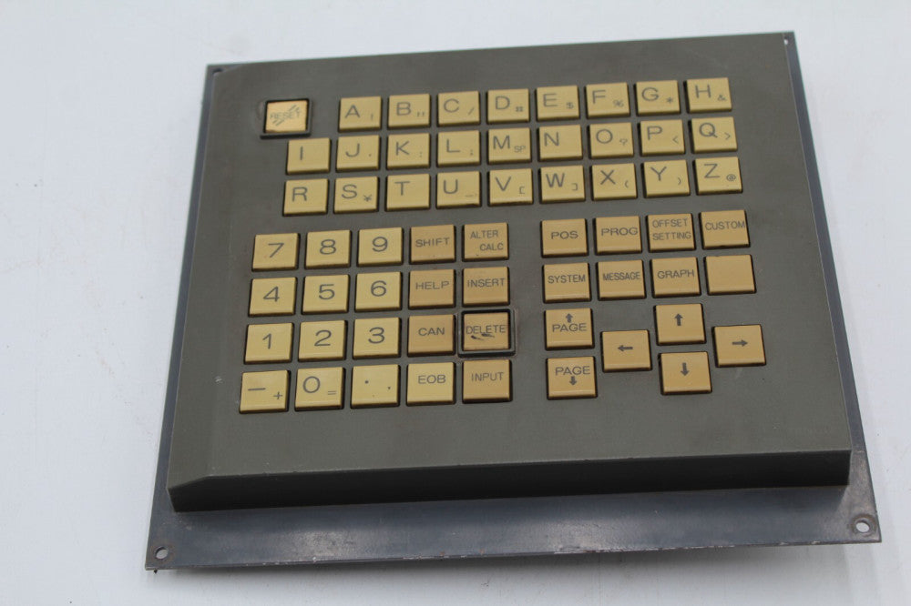 FANUC A02B-0261-C162/MCR OPERATOR KEYBOARD