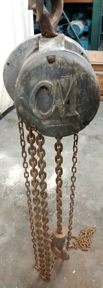 COLUMBUS MCKINNON CYCLONE 1-1/2 TON HAND CHAIN HOIST MODEL M 118" CHAIN LENGTH