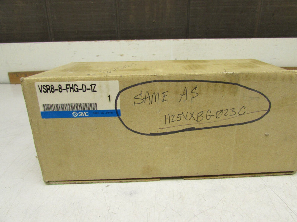 SMC VSR8-8-FHG-D-1Z , PNEUMATIC SOLENOID VALVE, 110/120 VAC , NIB! MAKE OFFER!