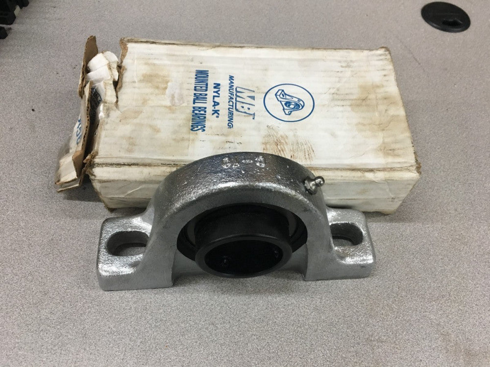 NEW IN BOX MB NYLA-K PILLOW BLOCK BEARING 2" BORE  NC252
