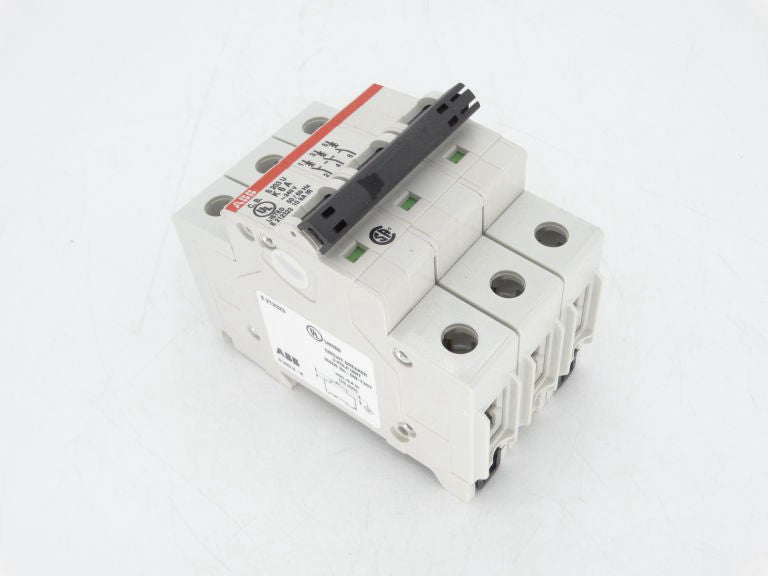 ASEA BROWN BOVERI S203U-K6 CIRCUIT BREAKER