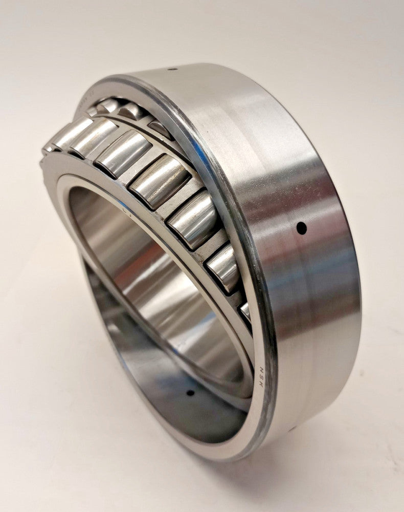 NSK 23026CDE3C3 Spherical Roller Bearing 130x200x52mm 23026CD / 23026CE3C3