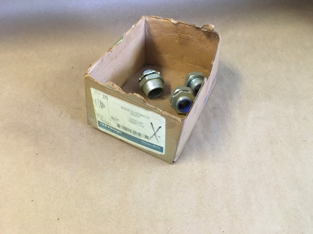 Thomas & Betts 370, 1/2" Bullet Hub Insulated Connector *LOT OF 4*  (KB)