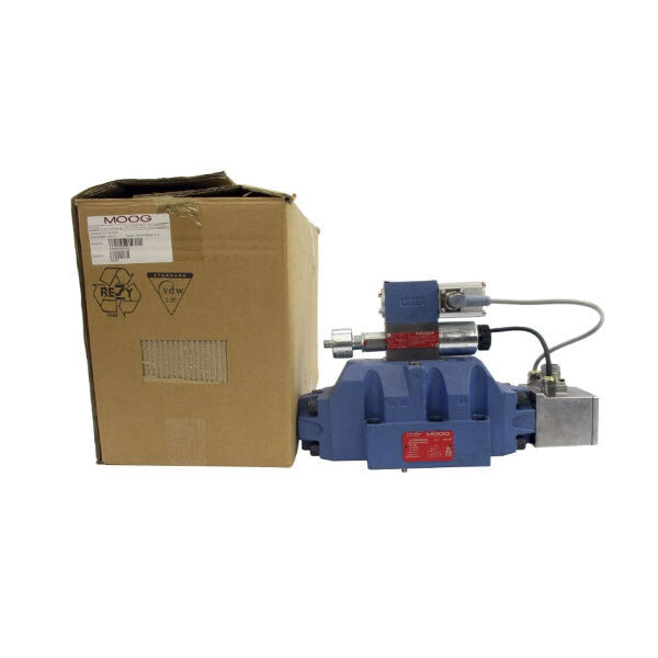 MOOG D684Z4833G B04HXUW6SEY2-X 24VDC NSMP