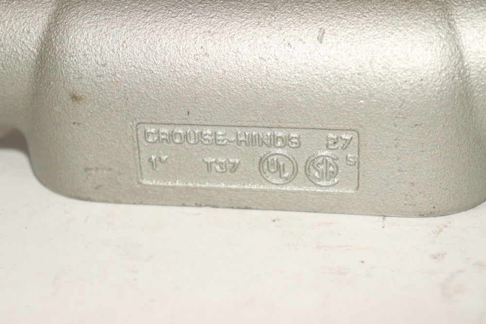 Crouse-Hinds Gangable Welded Switch Box Steel 1" NPT 137