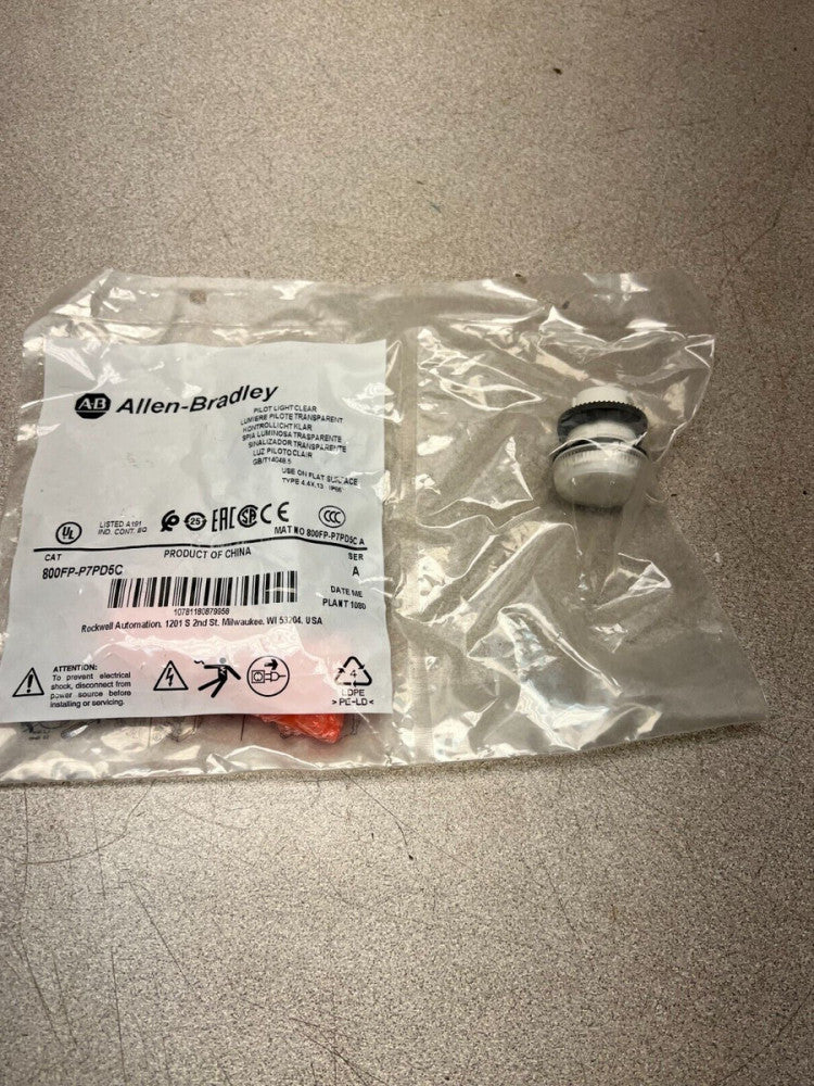 NEW IN BAG ALLEN BRADLEY PILOT LIGHT 800FP-P7PD5C SERIES A