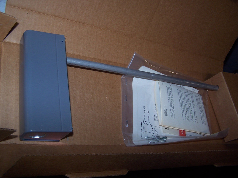 NEW HONEYWELL DUCT MOUNT R/P SENSOR TRANSMITTER  L7092A10726 