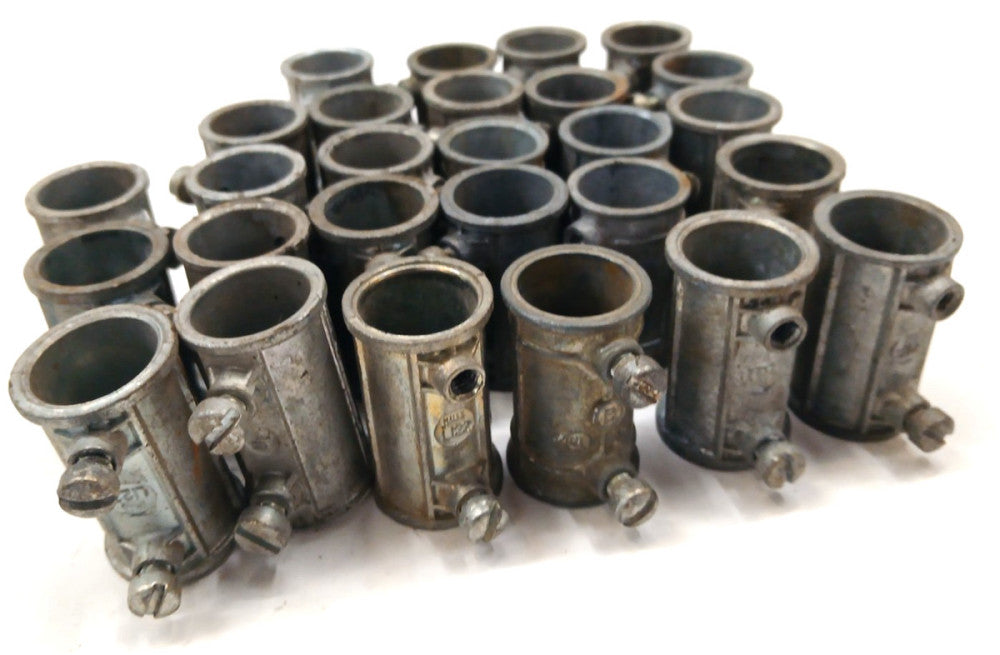 3/4" EMT SET SCREW COUPLING OAL 1-1/2"  LOT OF 28