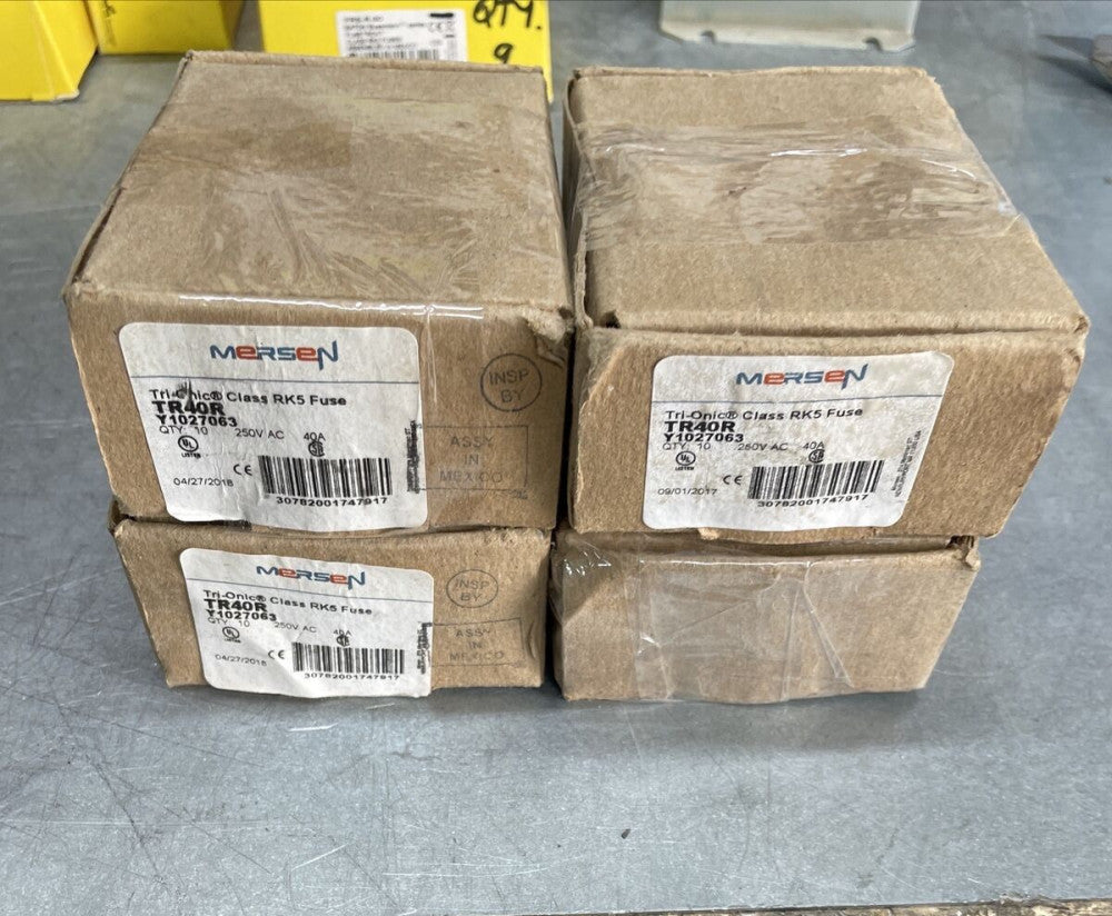 1 BOX- Mersen Ferraz Shawmut Tri-Onic Class RK5 TR40R /250V/40A~ NEW OLD STOCK