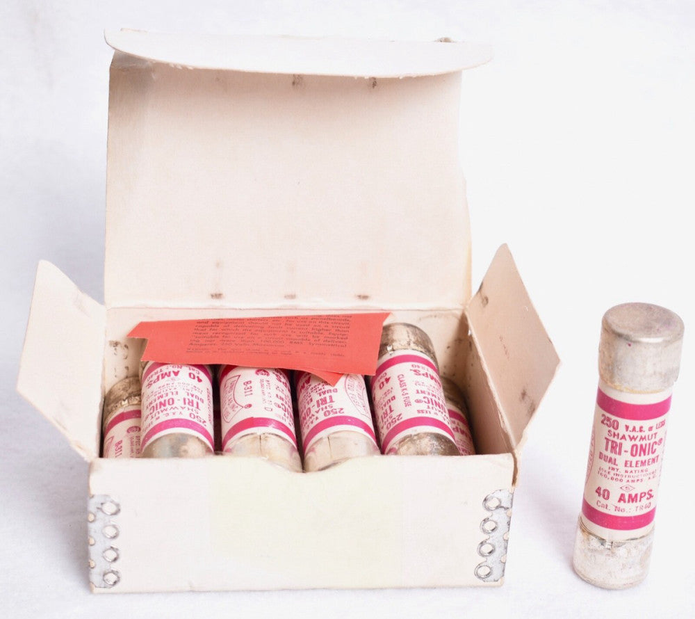 10 Count Shawmut Tri-Onic Silver Plated 40A 250V Dual Element Fuses  TR40