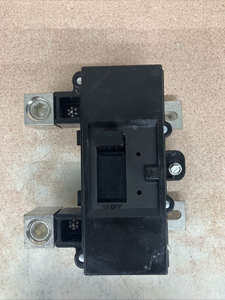 SQUARE D  QOM2200VH QOM2 120-240V 200A Circuit Breaker NOS
