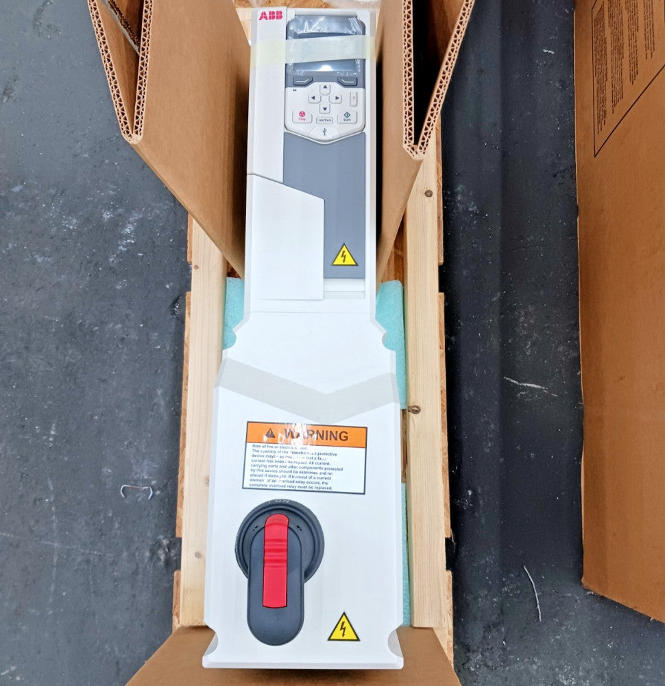 New ABB ACS580-01-04A8-4+P922 Ac Drive 3 HP ACS580-0P-04A8-4+F255