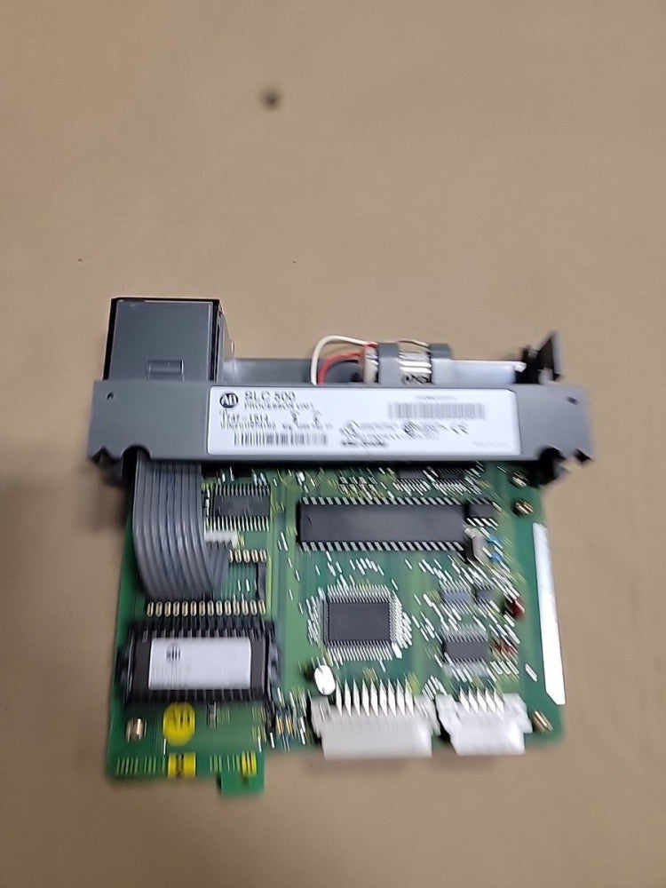 Allen Bradley 1747-L514 SLC 500 Processor Unit Ser. B FRN. 6 1747 Missing Door