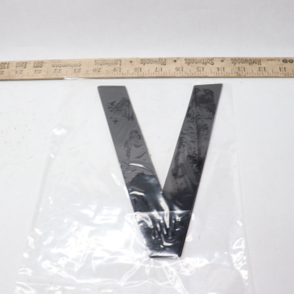 (10-Pk) Single Letter Die-Cut Labels V 8"