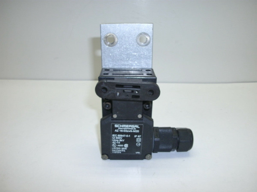 SCHMERSAL AZ 16-03zvrk-M20 SAFETY INTERLOCK SWITCH 230VAC 24VDC RT CONNECTION