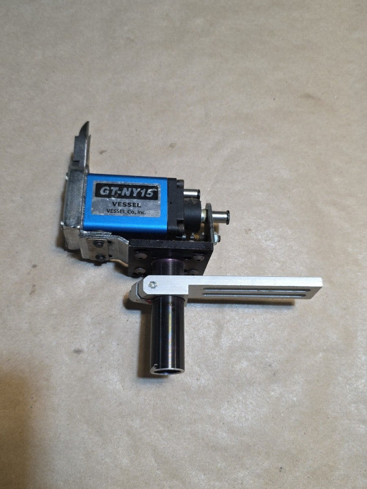 Vessel Co., Inc. Air Nipper Part No. GT-NY15 With Mounting Bracket