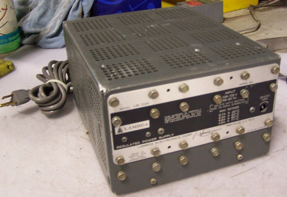 LAMBDA LM D24 REGULATED POWER SUPPLY 24 VDC OUT 105-132 VOLT IN