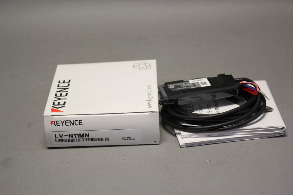 NEW KEYENCE DIGITAL LASER SENSOR LV-N11MN