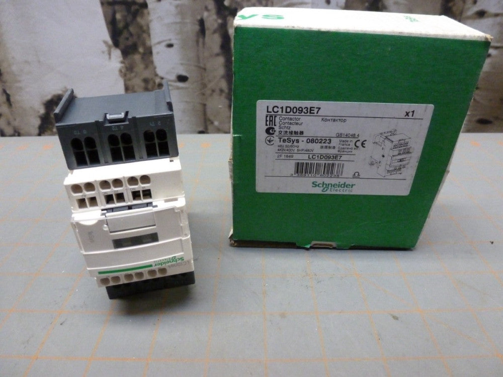 New Schneider ELECTRIC  CONTACTOR LC1D093E7 3P 48v Coil