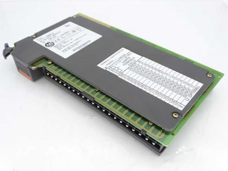 ALLEN BRADLEY 1771-OAD SERIES C PLC MODULE - Used