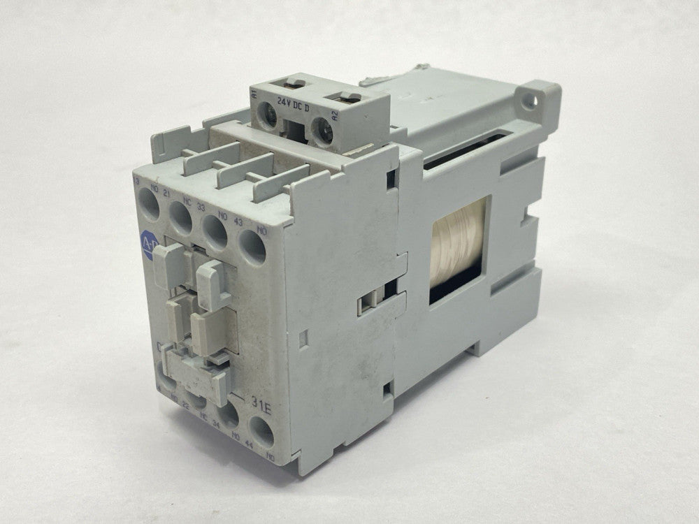Allen Bradley 700-CF310DJ Ser A Industrial Relay 24VDC Coil 10A 230V