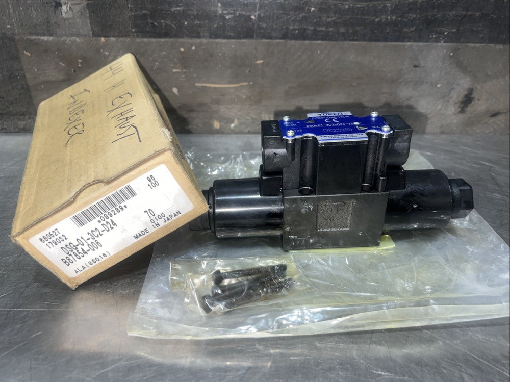 Yuken DSG-01-3C2-D24-70 Hydraulic Directional Control Valve 24v-dc Nos Surplus