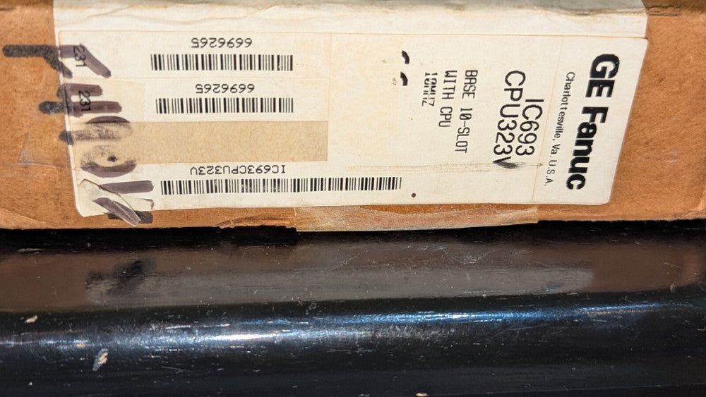 New GE Fanuc IC693CPU323V 10 Slot Base w/CPU