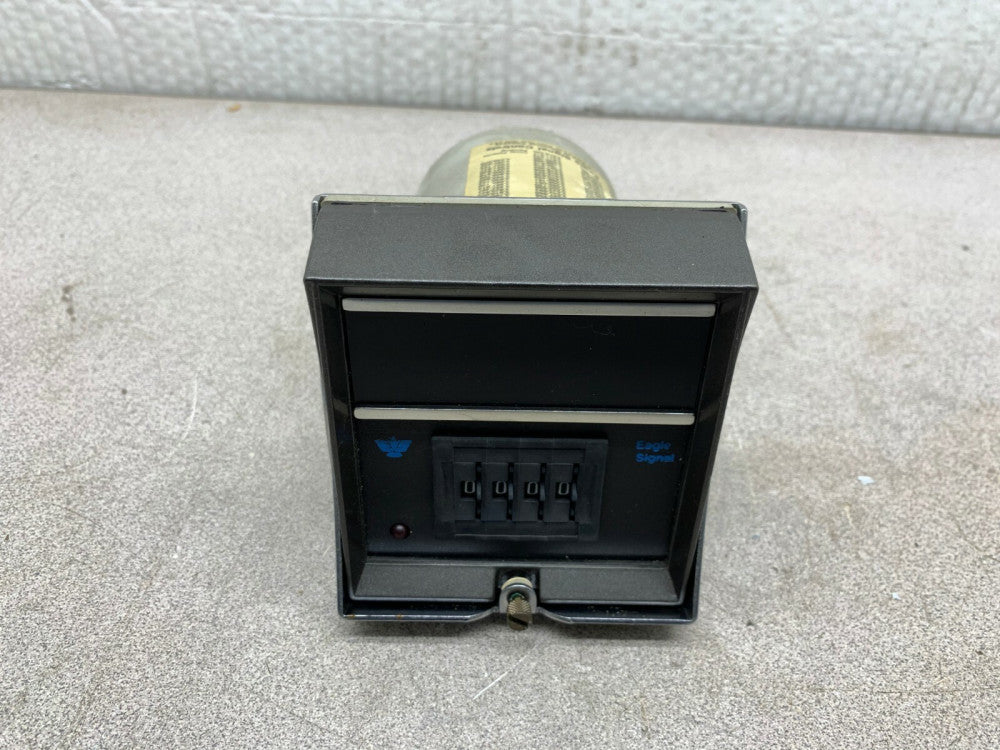 NEW NO BOX EAGLE SIGNAL CONTROLS TIMER COUNTER CT510A6