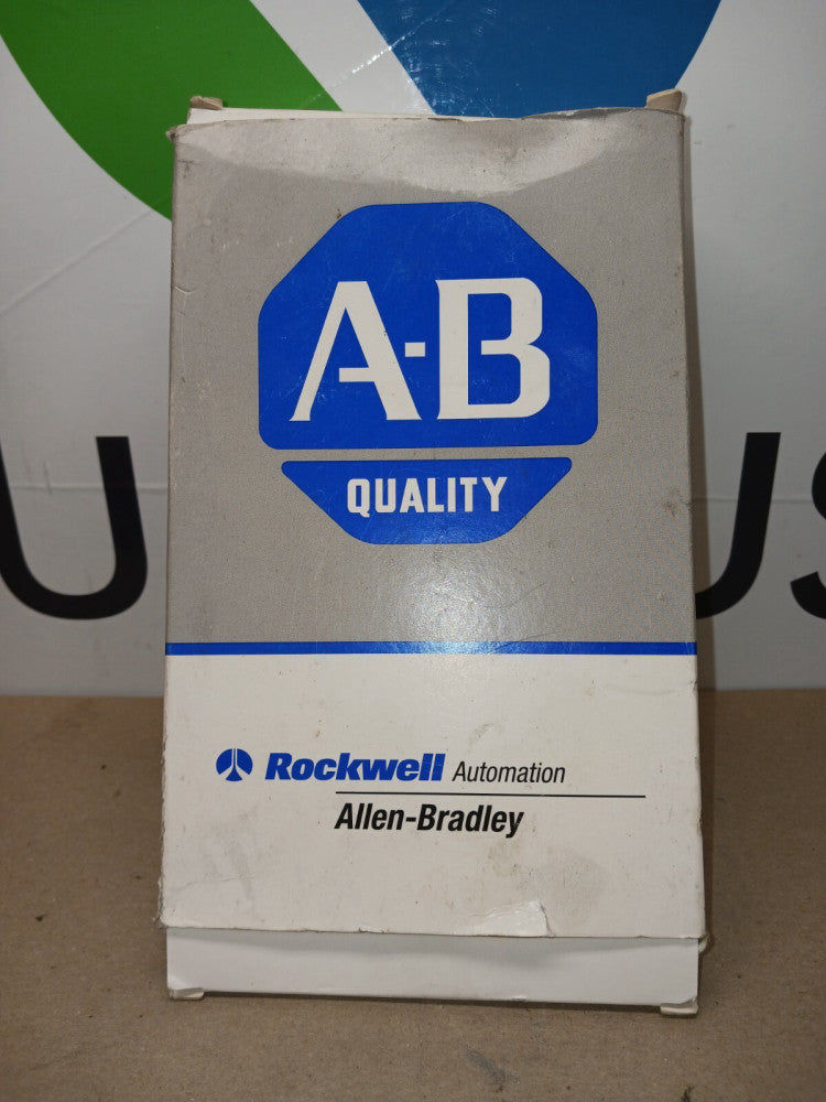 41) NEW ALLEN BRADLEY TERMINAL BLOCKS  1492-RG6  LOT OF 41