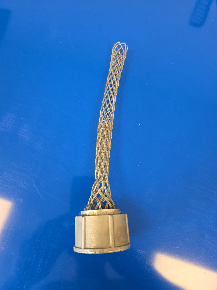 HUBBELL WIRING DEVICE-KELLEMS 074-01-026 Connector Alum L - Strain Relief 6.00in