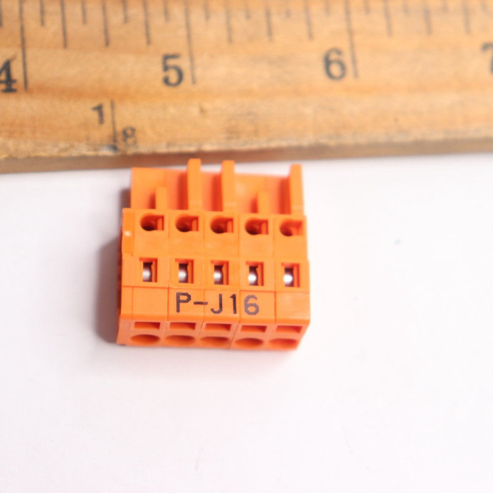 Wago Female Connector With Integrated End Plate 1 Conductor 5 Pole 2.5mm P-J16