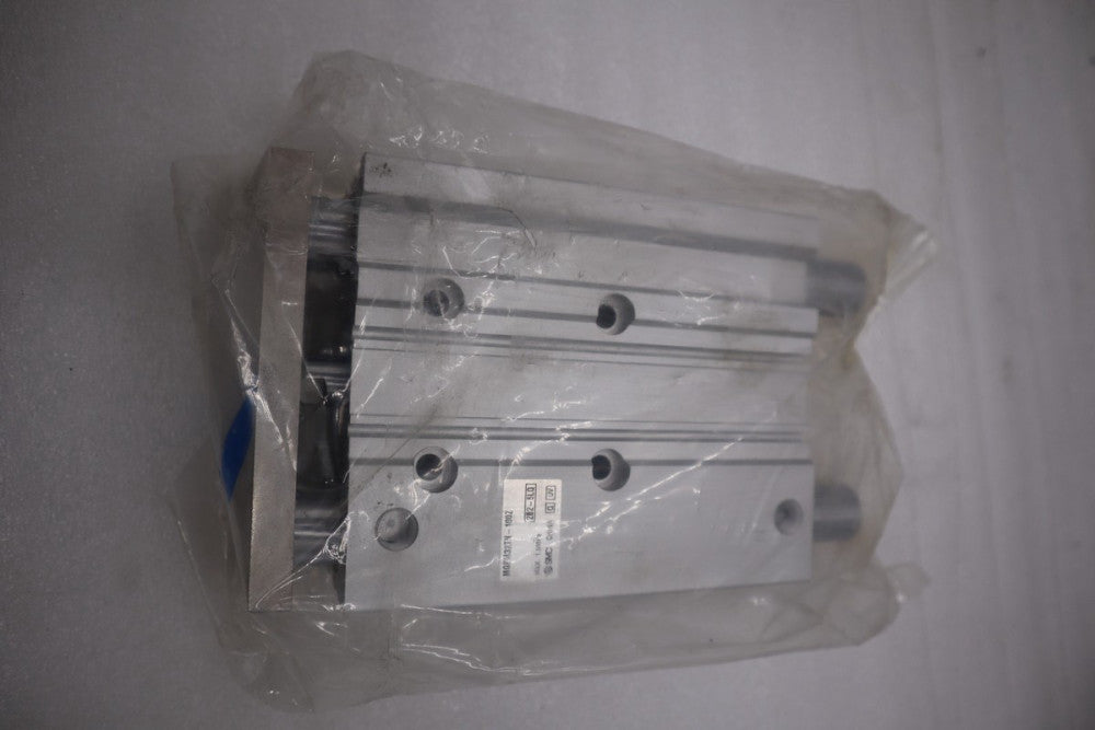 NEW NO BOX SMC MGPM32TN-100Z / MGPM32TN100Z STOCK H1455