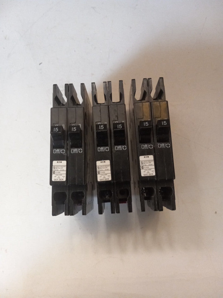 Lot of 3  QCR2015HT Circuit Breaker QCR 2 Pole 15A 240V 50/60Hz Din Rail Mount