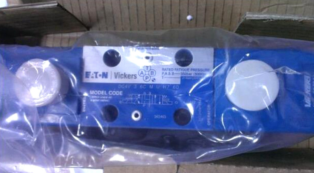 New In Box VICKERS DG4V-3-2N-M-U-H7-60 Directional Control Valve