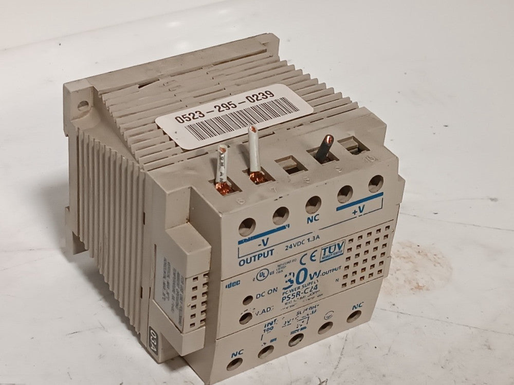 IDEC PS5R-C24 DIN Rail 24VDC out 100-240VAC 30W 1.3A  Power Supply
