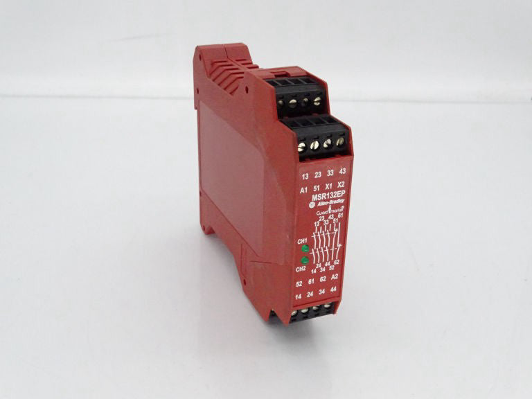 ALLEN BRADLEY 440R-E23097 RELAY - Used