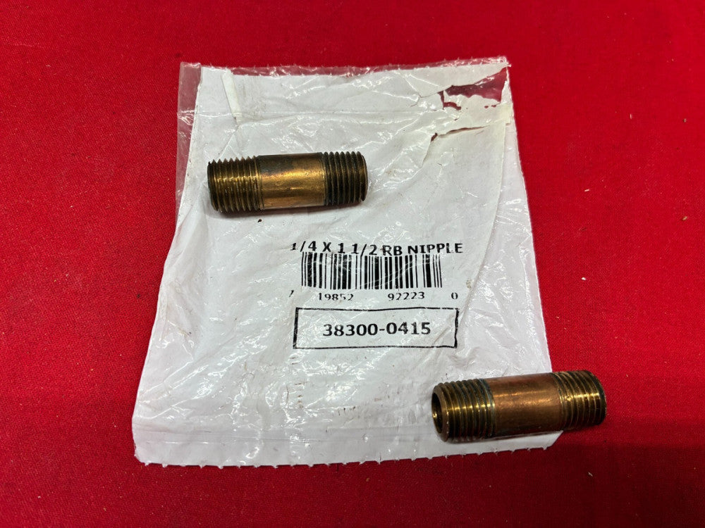 UNBRANDED RED BRASS NIPPLE 1/4" X 1-1/2" PART#: 38300-0415 (LOT OF 2)