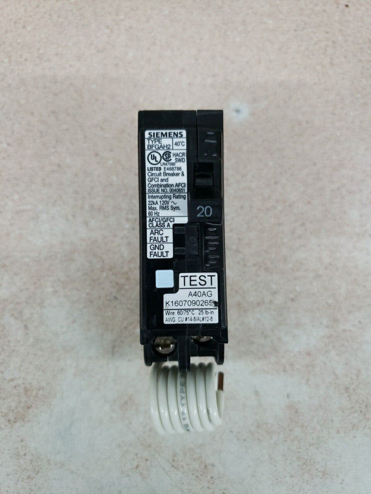 New Take Out! Siemens B120DFH Circuit Breaker