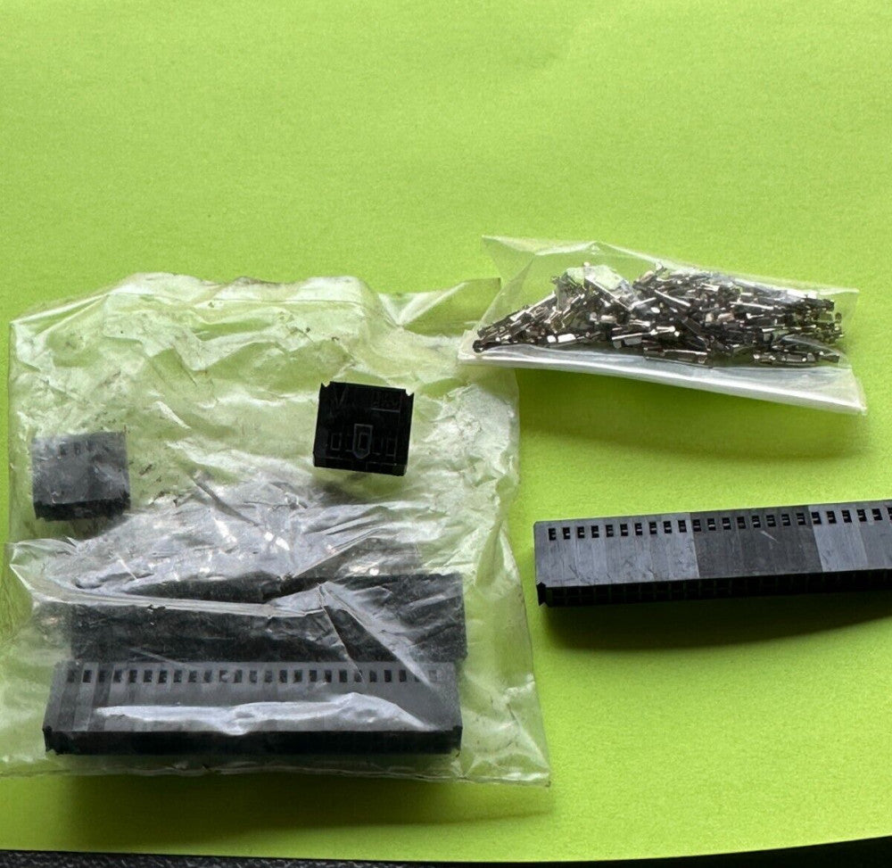 AMP Plug and Pins (3pcs 50 PIN 2pcs 10 PIN) Black - 1 Lot NEW Fast Ship